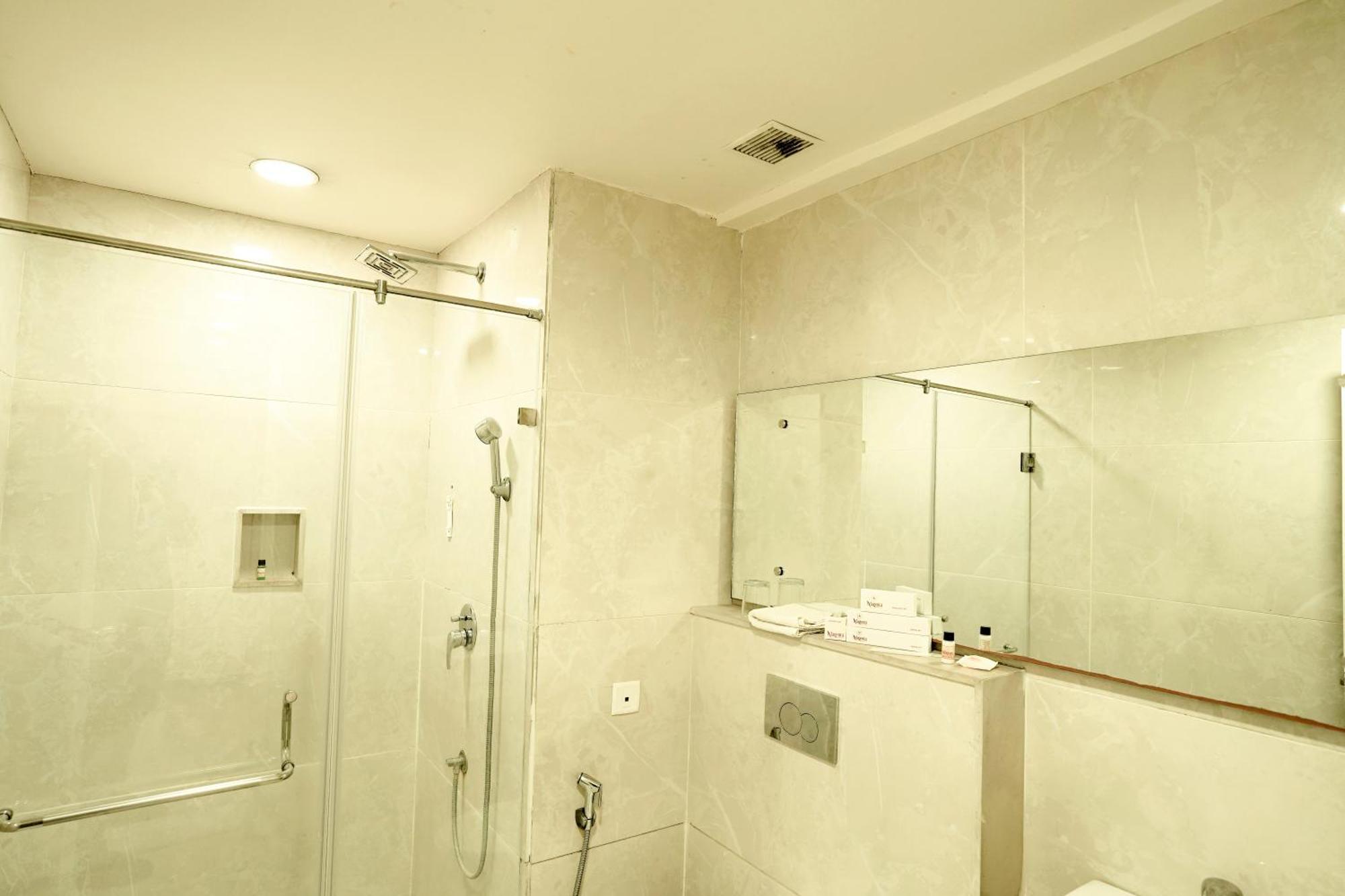 Cygnett Lite Grand, Hotel 4*